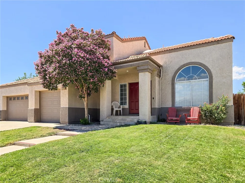 12416 Softwind Dr Victorville, CA 92395