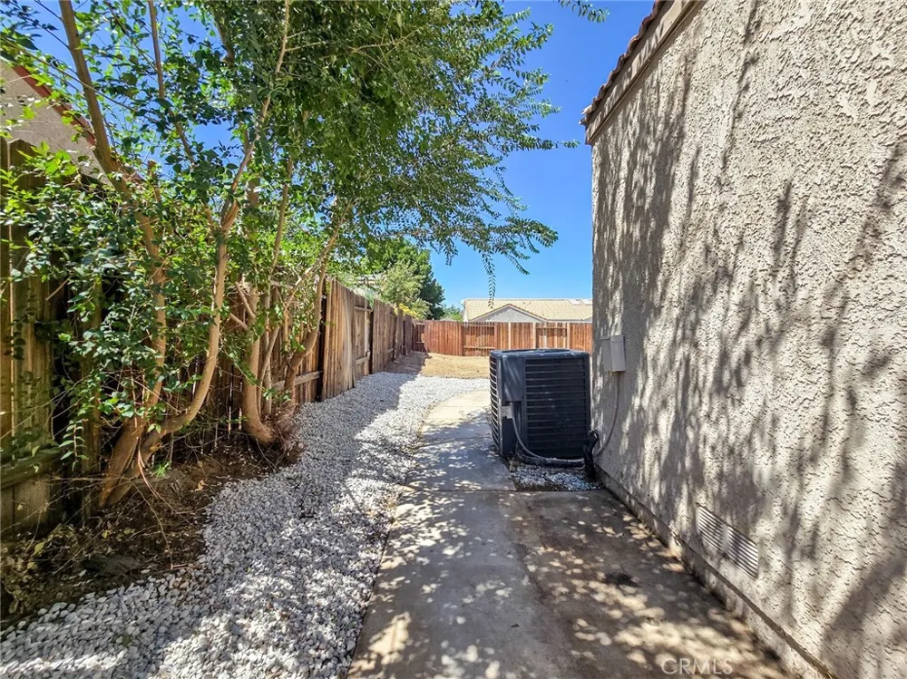 12416 Softwind Dr Victorville, CA 92395