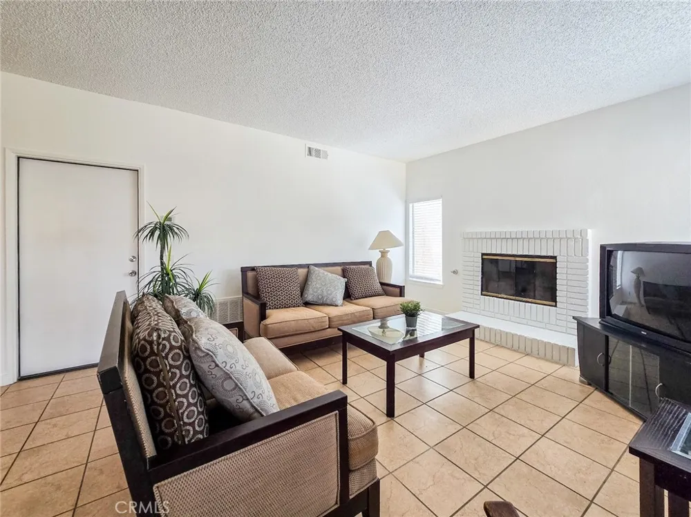 12416 Softwind Dr Victorville, CA 92395