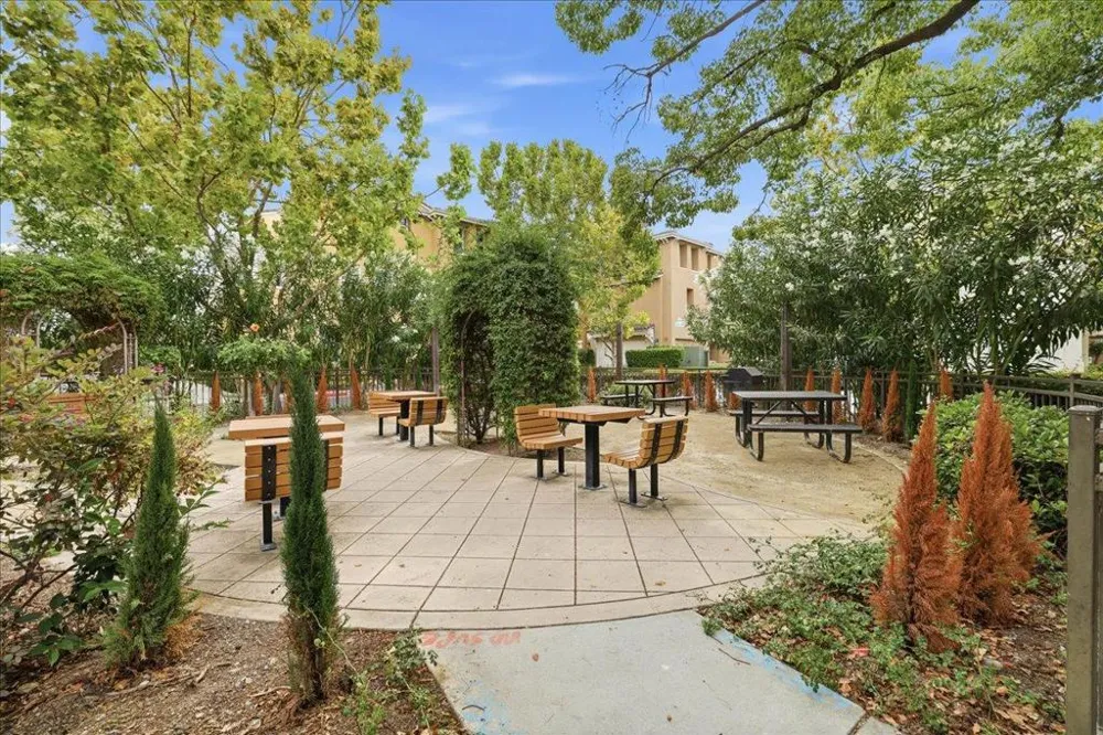 1710 Hillebrant Place Santa Clara, CA 95050