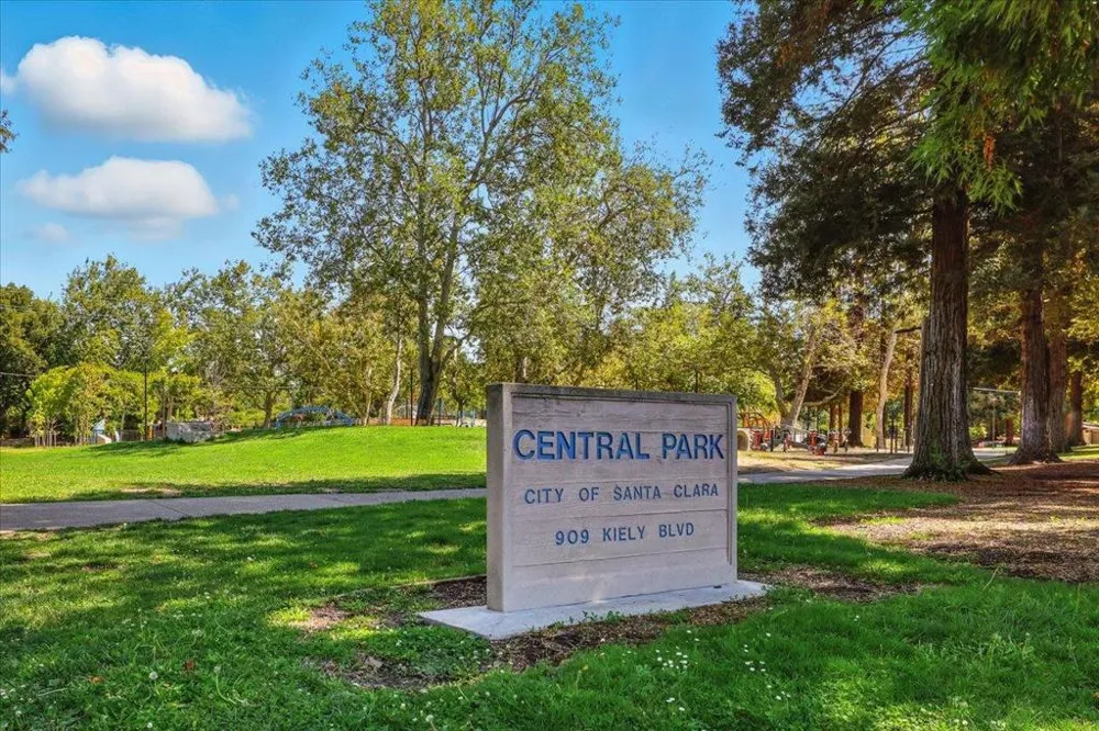 1710 Hillebrant Place Santa Clara, CA 95050