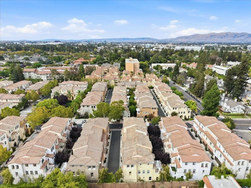 1710 Hillebrant Place Santa Clara, CA 95050