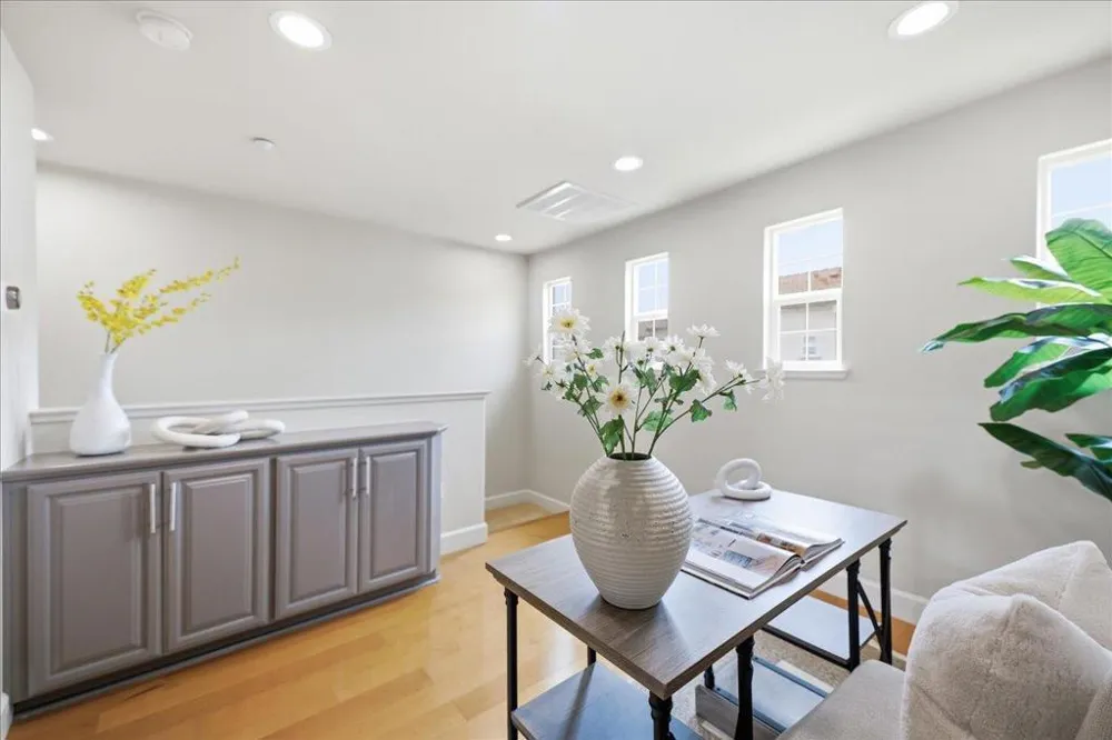 1710 Hillebrant Place Santa Clara, CA 95050