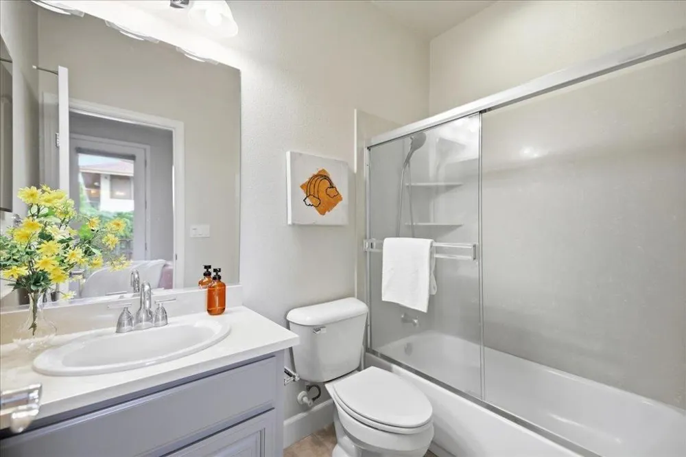 1710 Hillebrant Place Santa Clara, CA 95050
