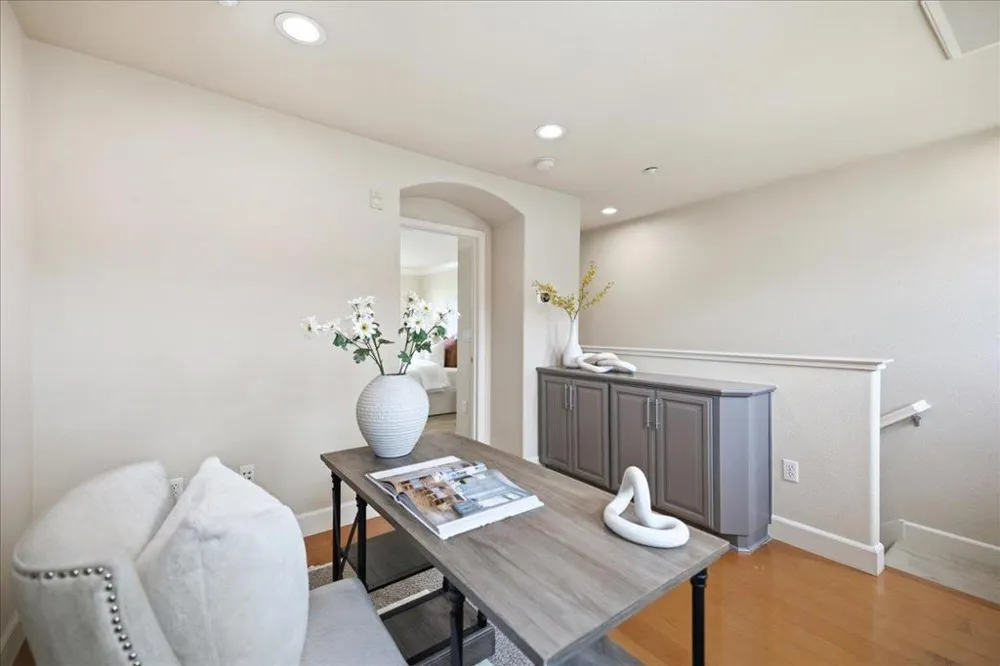1710 Hillebrant Place Santa Clara, CA 95050