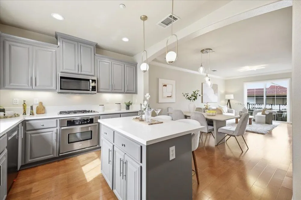 1710 Hillebrant Place Santa Clara, CA 95050