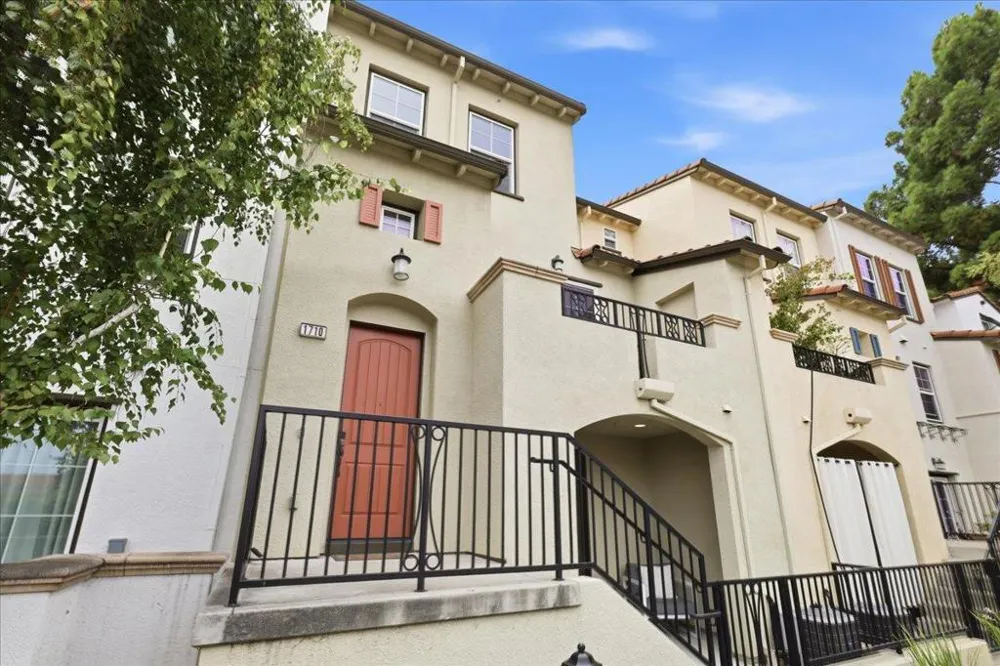 1710 Hillebrant Place Santa Clara, CA 95050