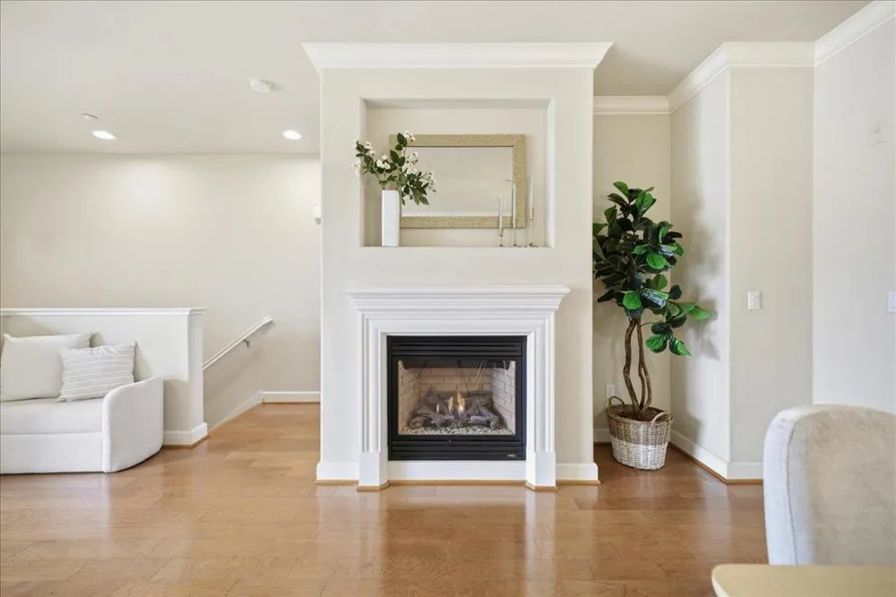 1710 Hillebrant Place Santa Clara, CA 95050