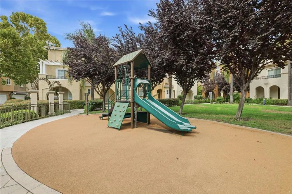 1710 Hillebrant Place Santa Clara, CA 95050