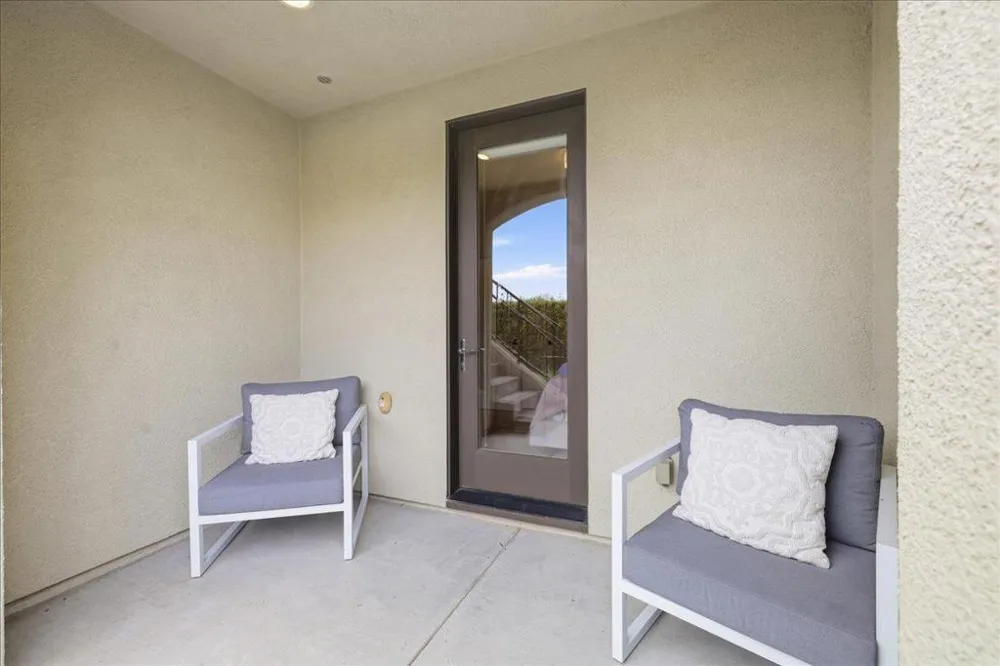 1710 Hillebrant Place Santa Clara, CA 95050