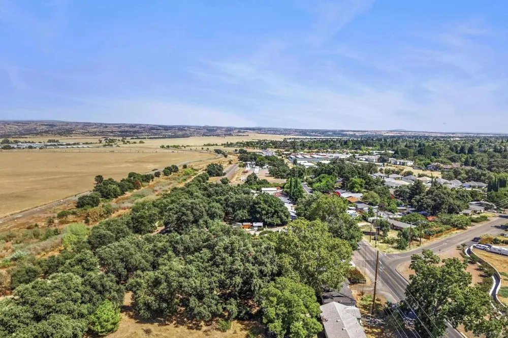 996 E Eaton Rd Chico, CA 95973
