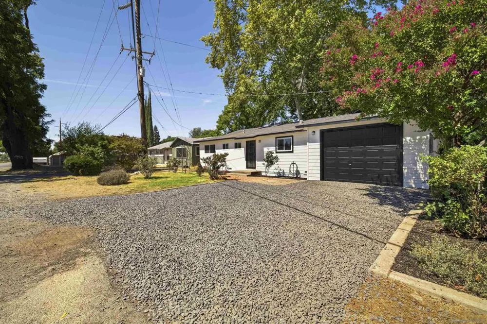 996 E Eaton Rd Chico, CA 95973