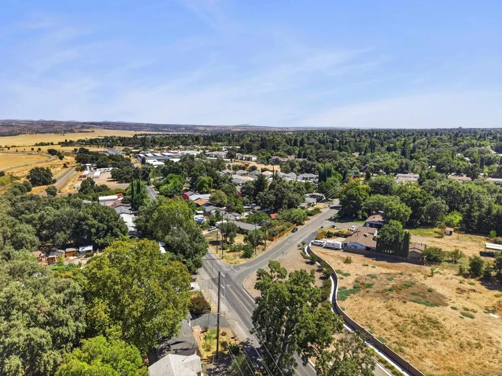 996 E Eaton Rd Chico, CA 95973
