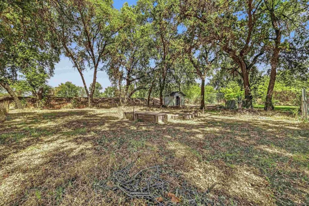 996 E Eaton Rd Chico, CA 95973