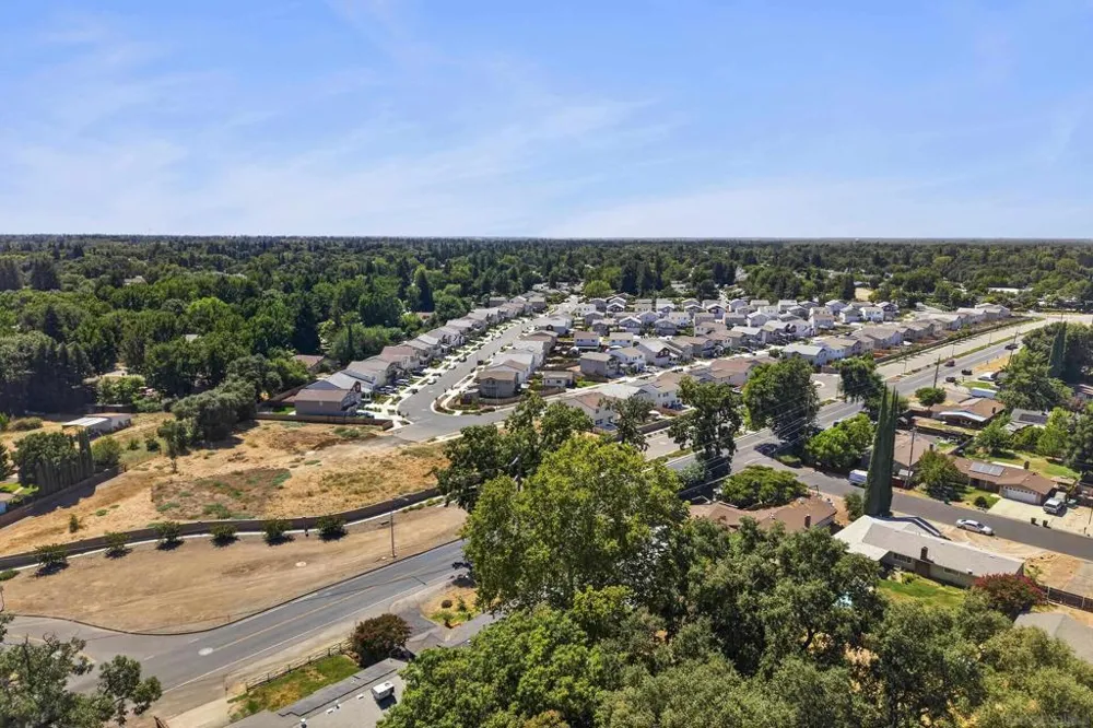 996 E Eaton Rd Chico, CA 95973