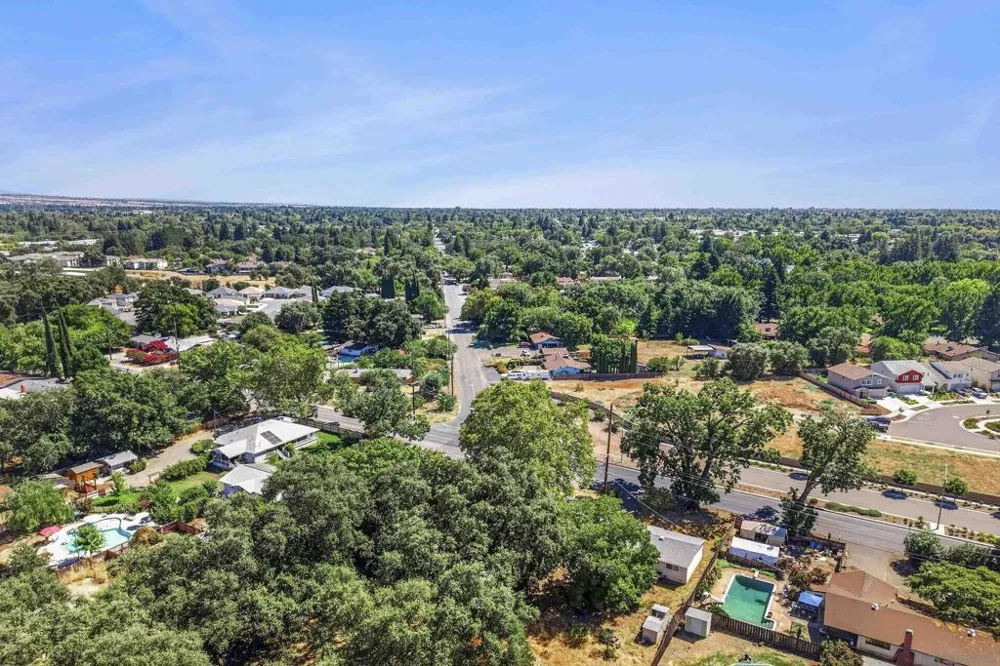 996 E Eaton Rd Chico, CA 95973