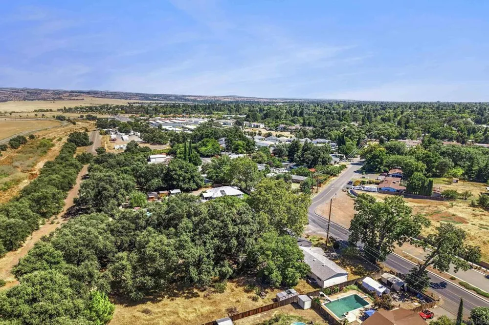 996 E Eaton Rd Chico, CA 95973