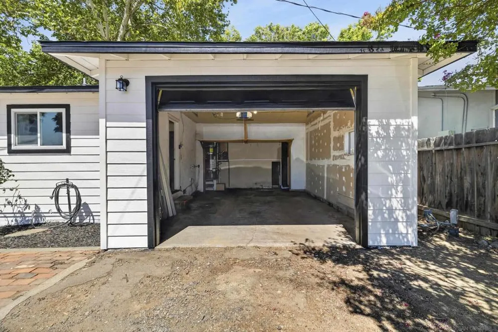 996 E Eaton Rd Chico, CA 95973