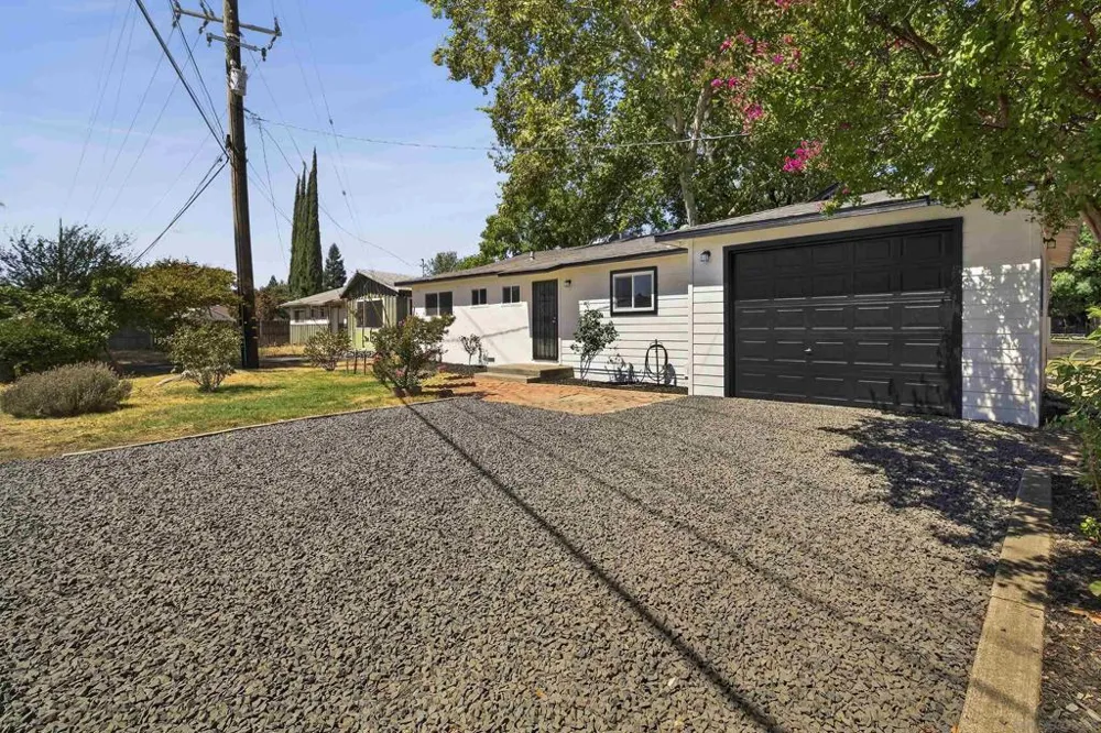996 E Eaton Rd Chico, CA 95973