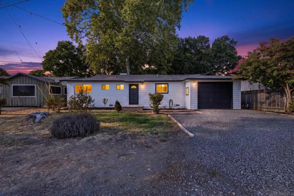 996 E Eaton Rd Chico, CA 95973
