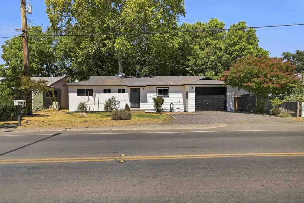 996 E Eaton Rd Chico, CA 95973