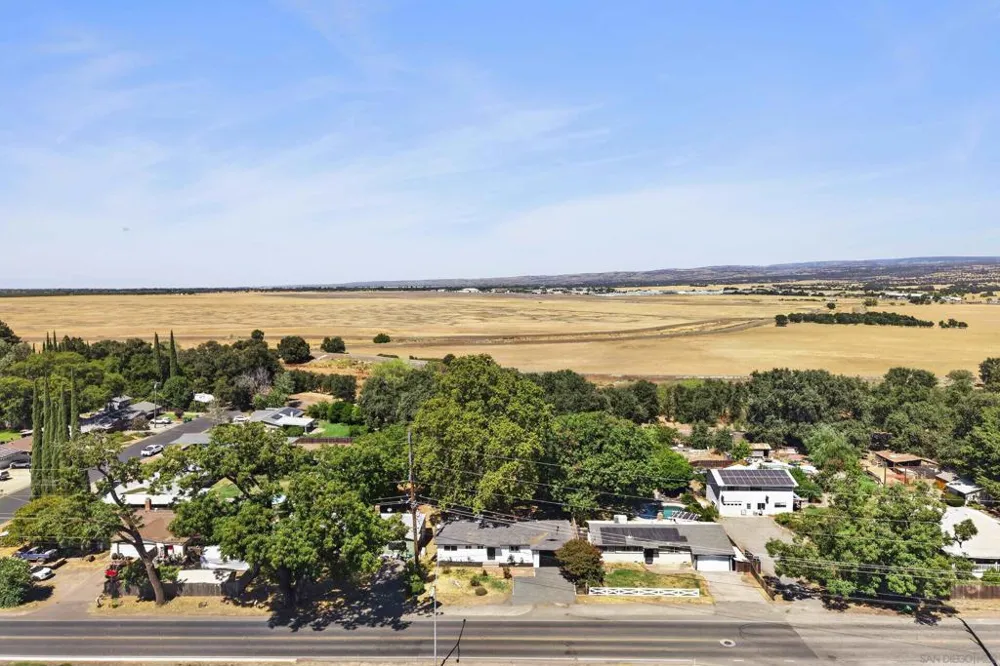 996 E Eaton Rd Chico, CA 95973