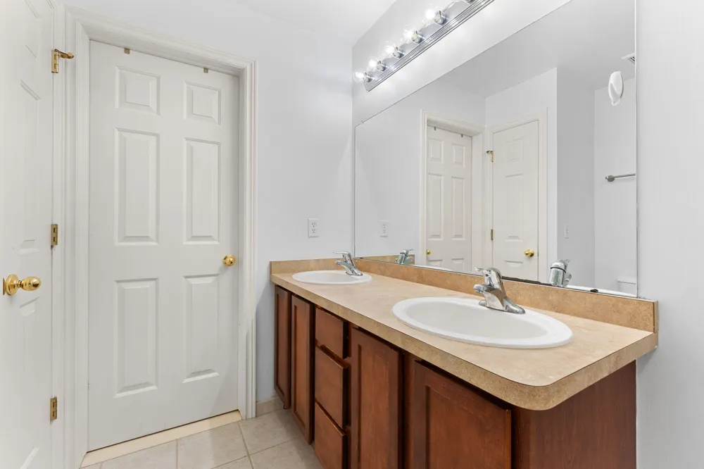 5575 Hampshire Lane Ypsilanti, MI 48197