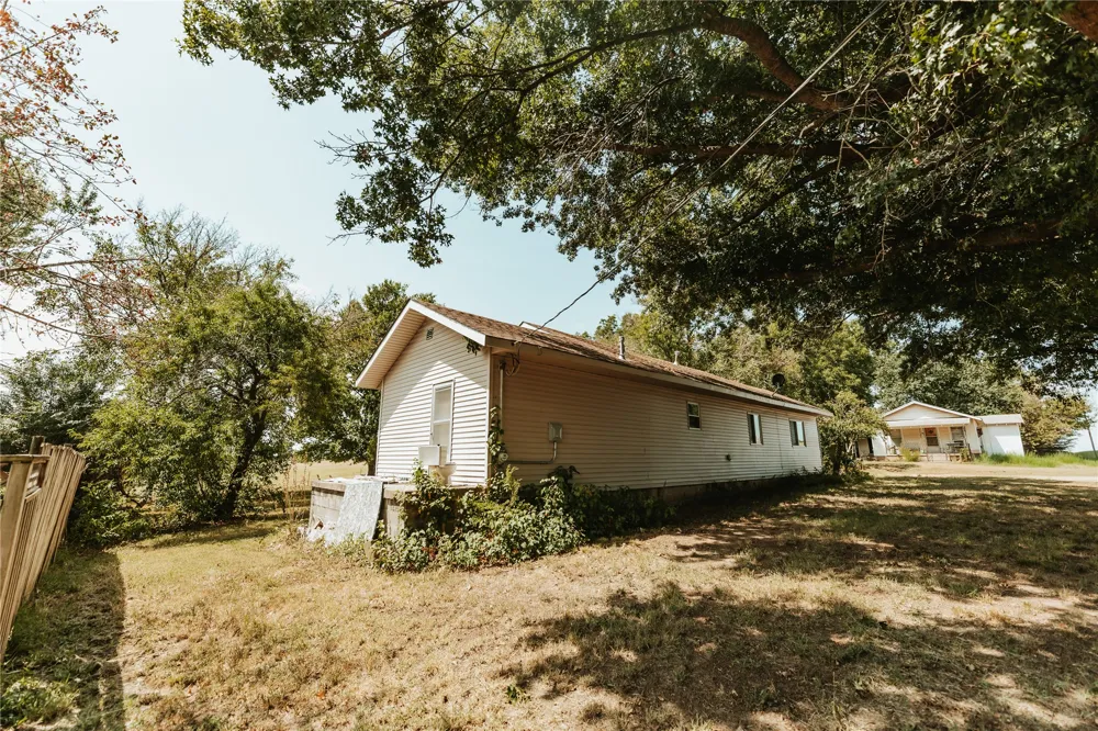 172 County Road 6350 Fairfax, OK 74637