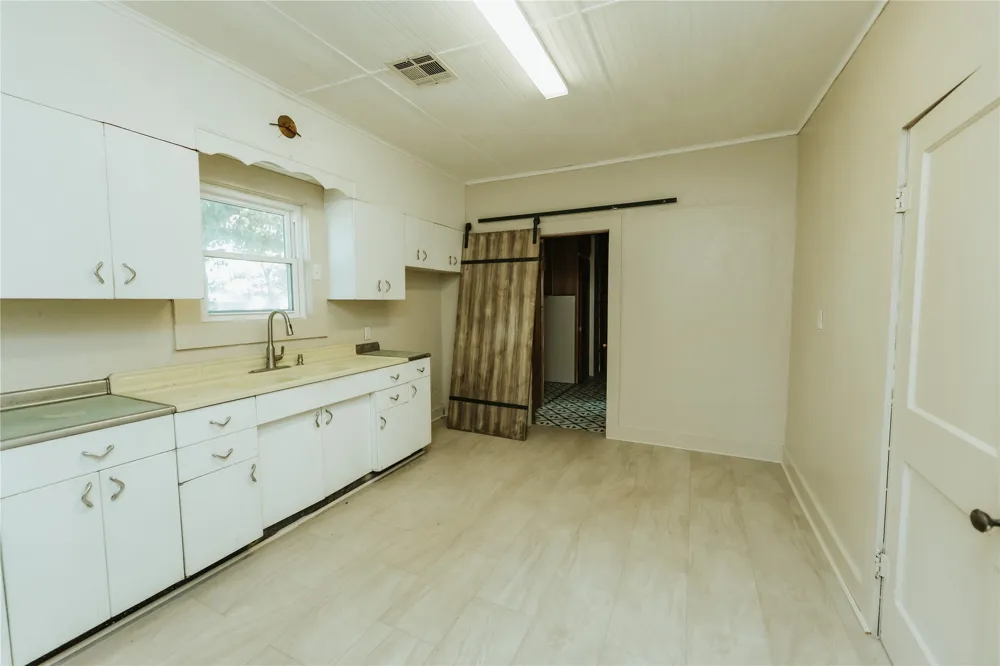 172 County Road 6350 Fairfax, OK 74637