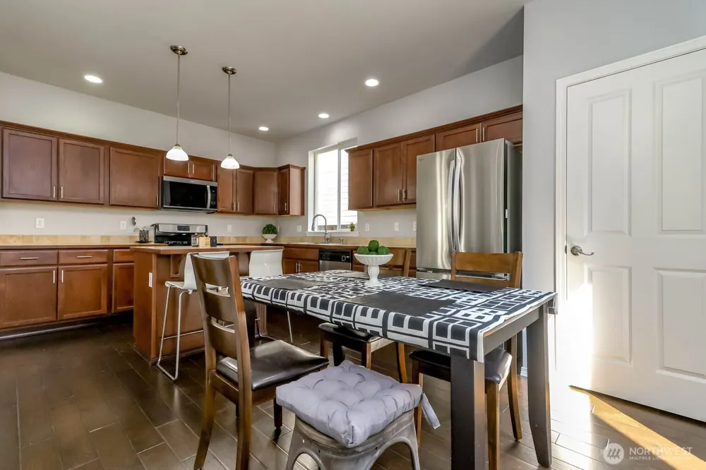 2828 S 357th Court Federal Way, WA 98003