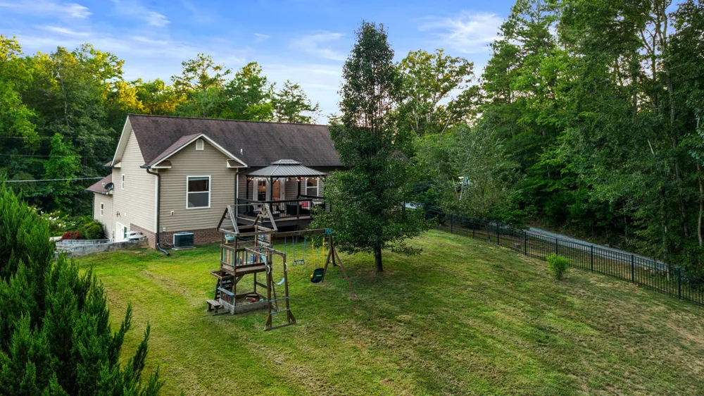 685 York Rd NE Cleveland, TN 37323