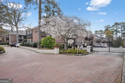 3675 Peachtree RD NE