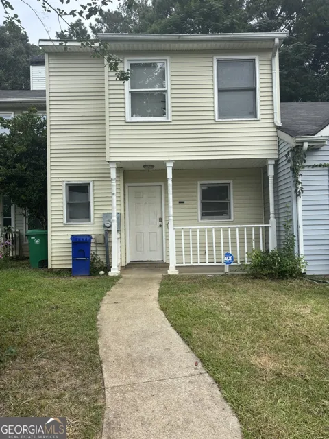 2136 Wellington CIR
