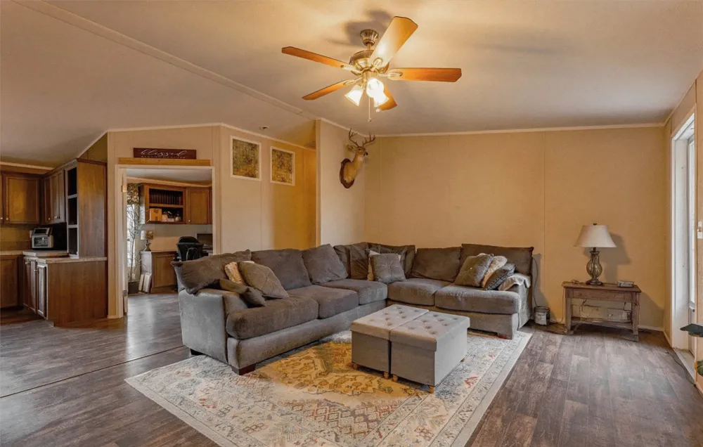 353 R And R Drive Springtown, TX 76082