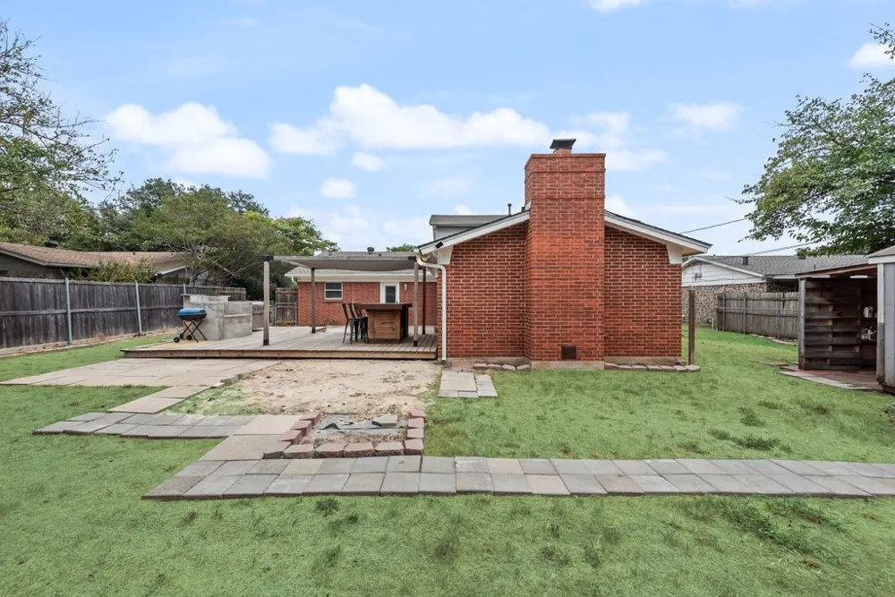 244 Palomino Drive Saginaw, TX 76179