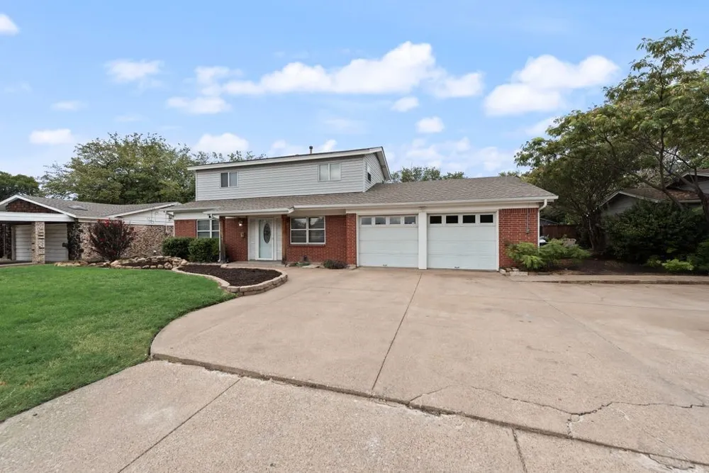 244 Palomino Drive Saginaw, TX 76179