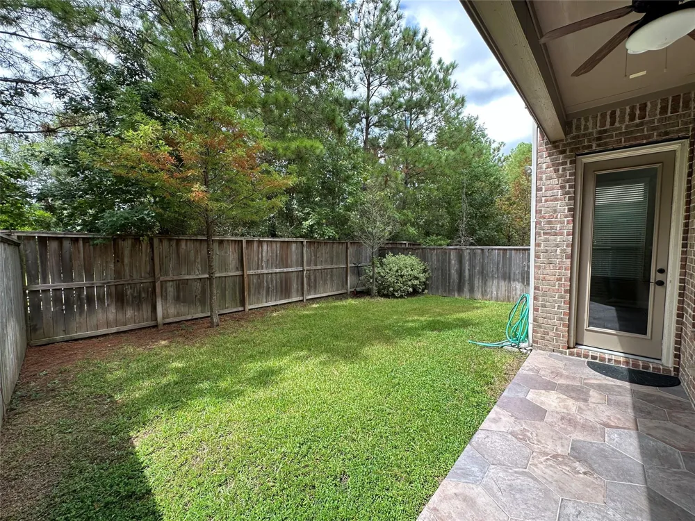 11 Silver Rock Drive Tomball, TX 77375