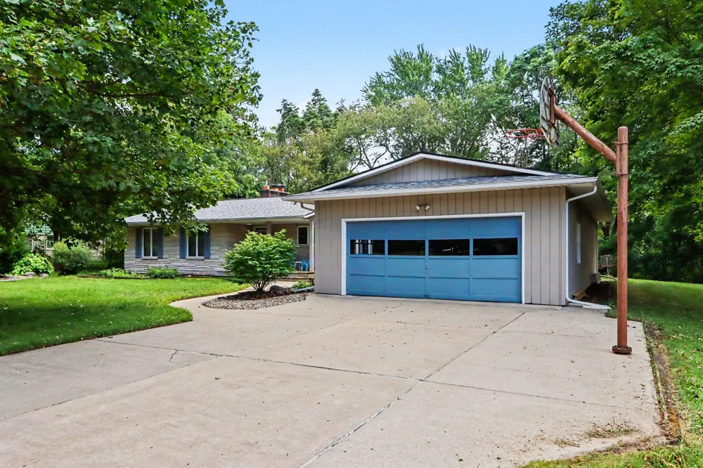 3034 Springbrook Drive Cooper Charter Township, MI 49004
