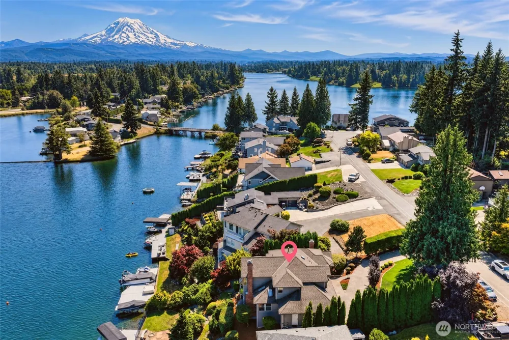 2821 211th Avenue East Lake Tapps, WA 98391