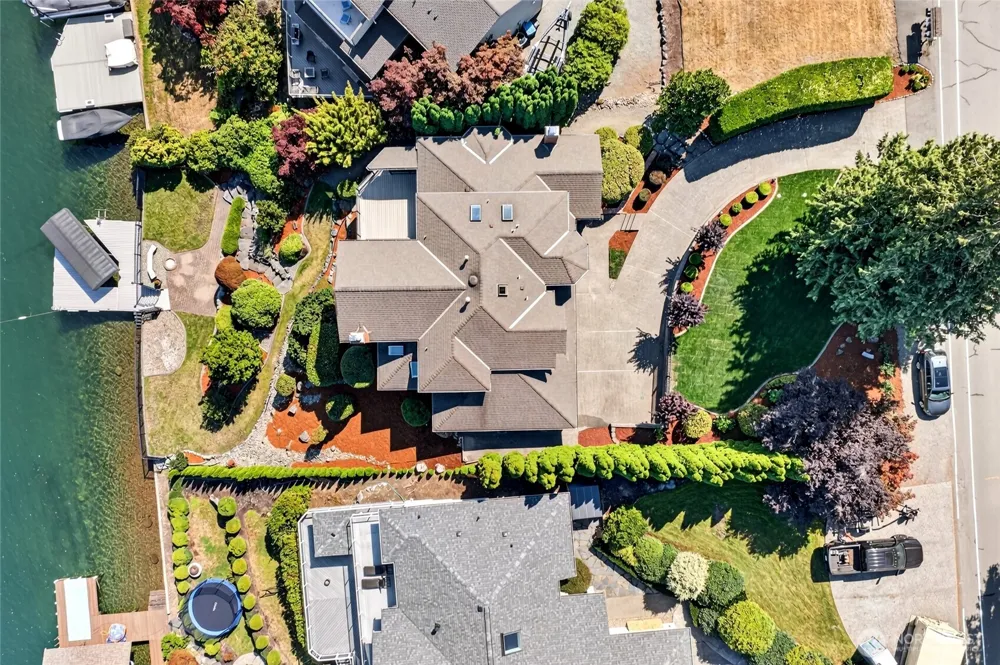 2821 211th Avenue East Lake Tapps, WA 98391