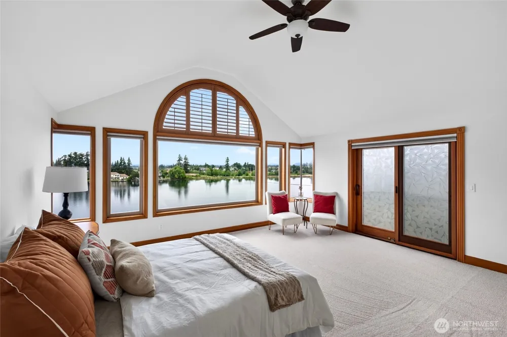 2821 211th Avenue East Lake Tapps, WA 98391