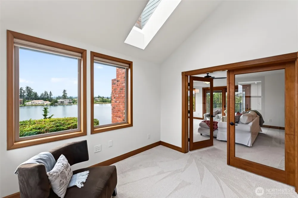 2821 211th Avenue East Lake Tapps, WA 98391
