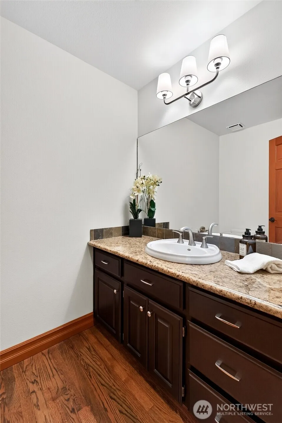 2821 211th Avenue East Lake Tapps, WA 98391