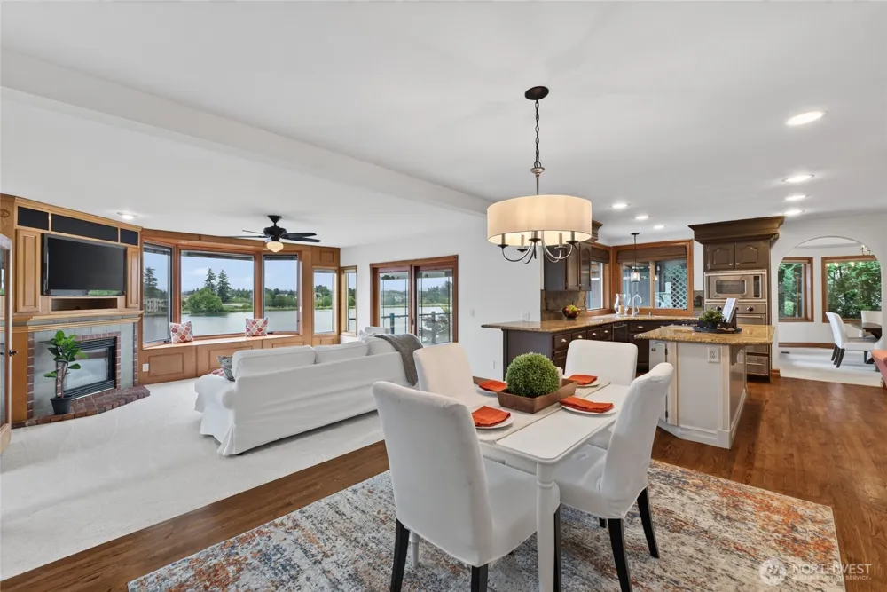 2821 211th Avenue East Lake Tapps, WA 98391