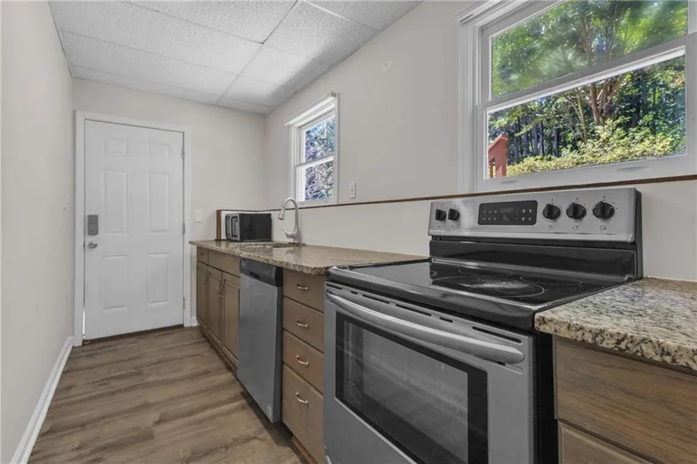 3601 Hampstead Lane NE Roswell, GA 30075