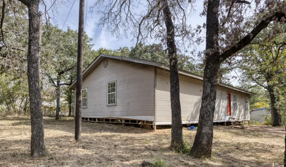 2513 Aspen Lane Burleson, TX 76028