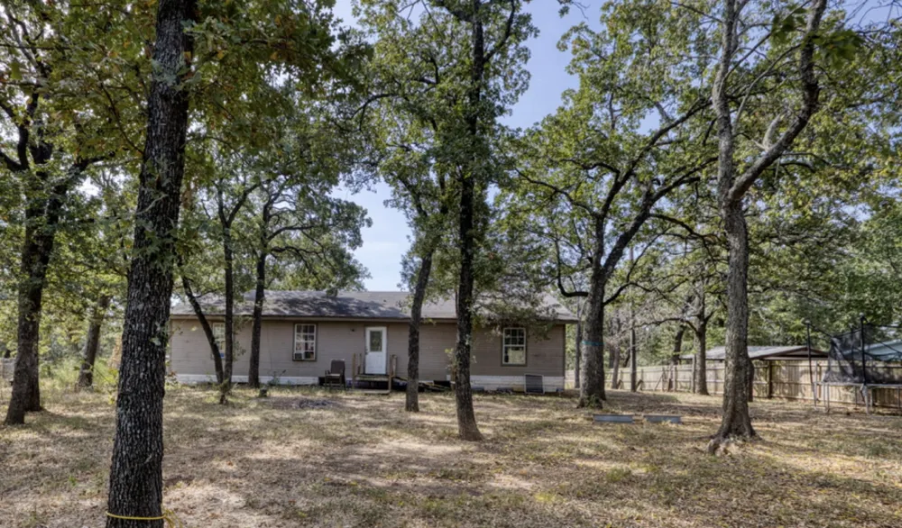 2513 Aspen Lane Burleson, TX 76028