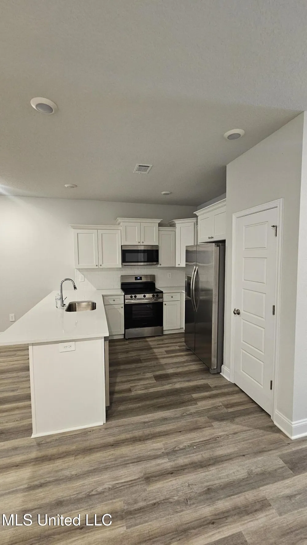 7865 Reagan Court Ocean Springs, MS 39564
