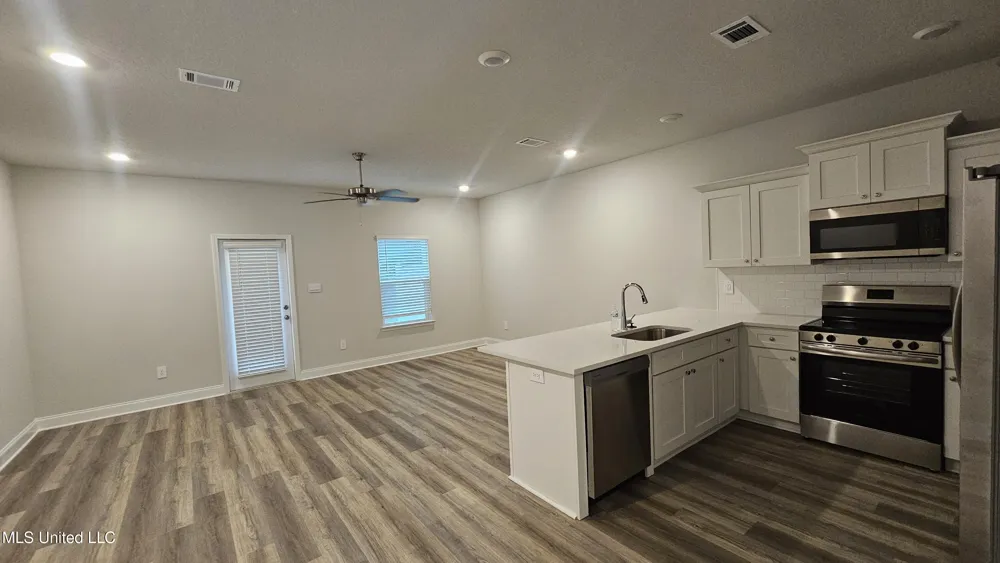 7865 Reagan Court Ocean Springs, MS 39564