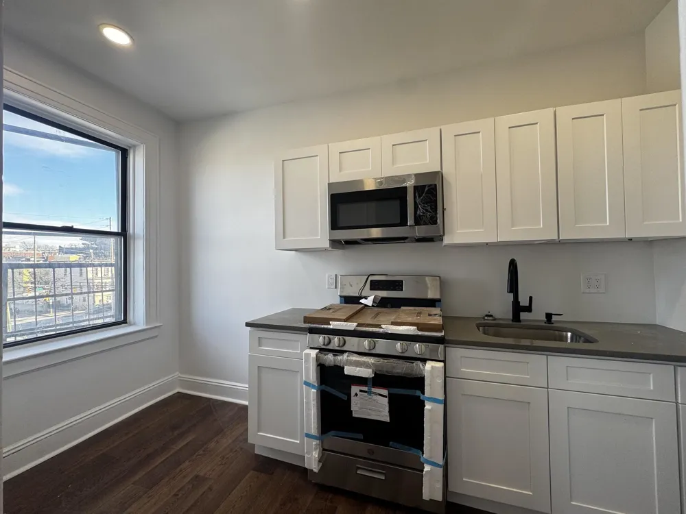 901 GRAND AVE North Bergen, NJ 07047